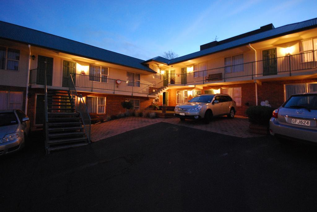 Alexis Motor Lodge Dunedin Buitenkant foto